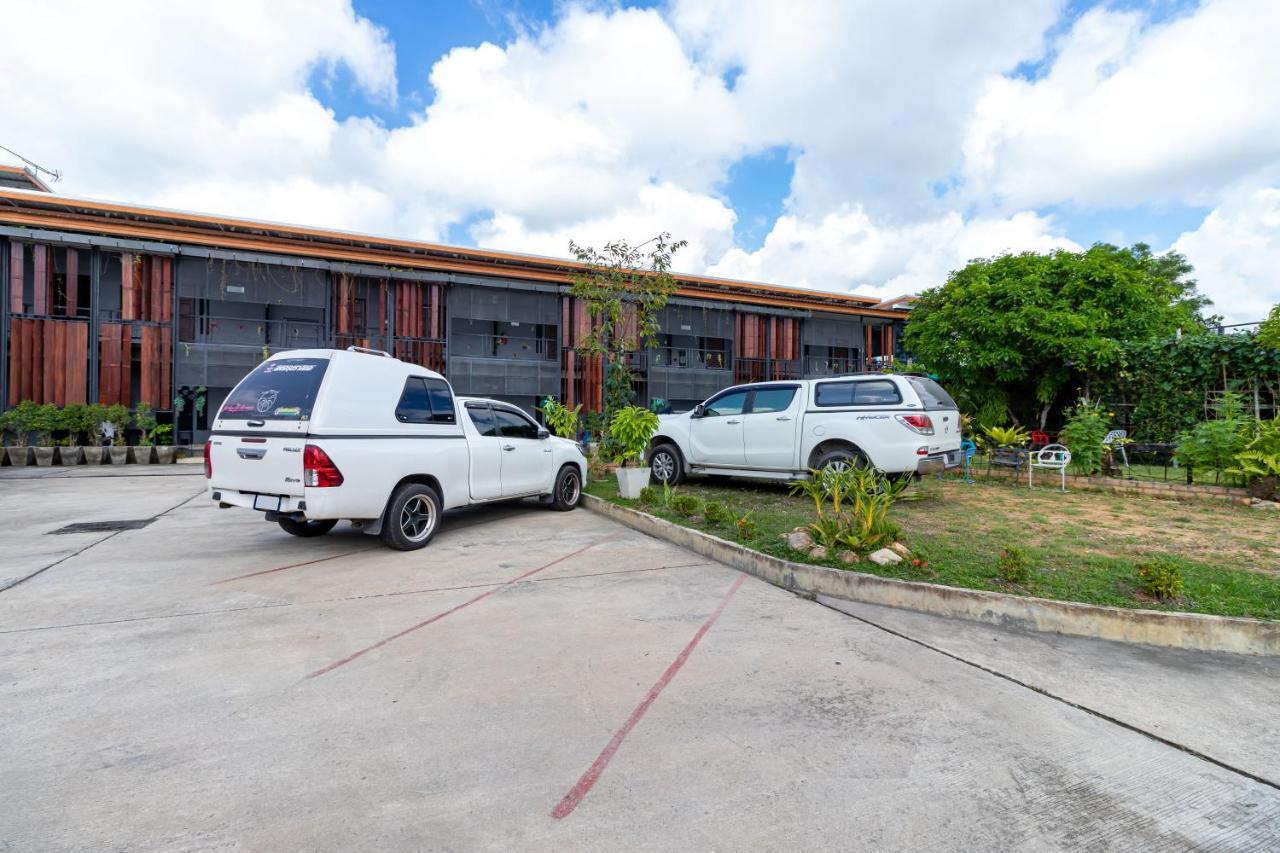 Cs Klongtoey Grand Resort Ban Yep Chaeng Экстерьер фото